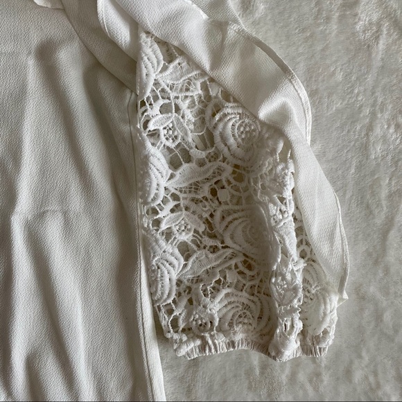 Andree by unit white top with crochet sleeve - Picture 4 of 4